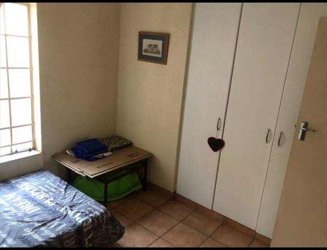 3 BEDROOM APARTMENT FOR SALE IN GLEN MARAIS